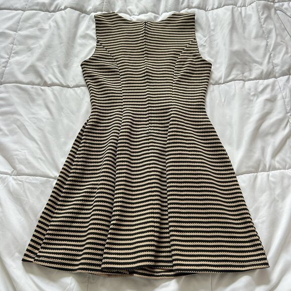 Honey And Rosie Womens Medium Fit & Flare Dress Black Tan Striped Sleeveless - Picture 7 of 8